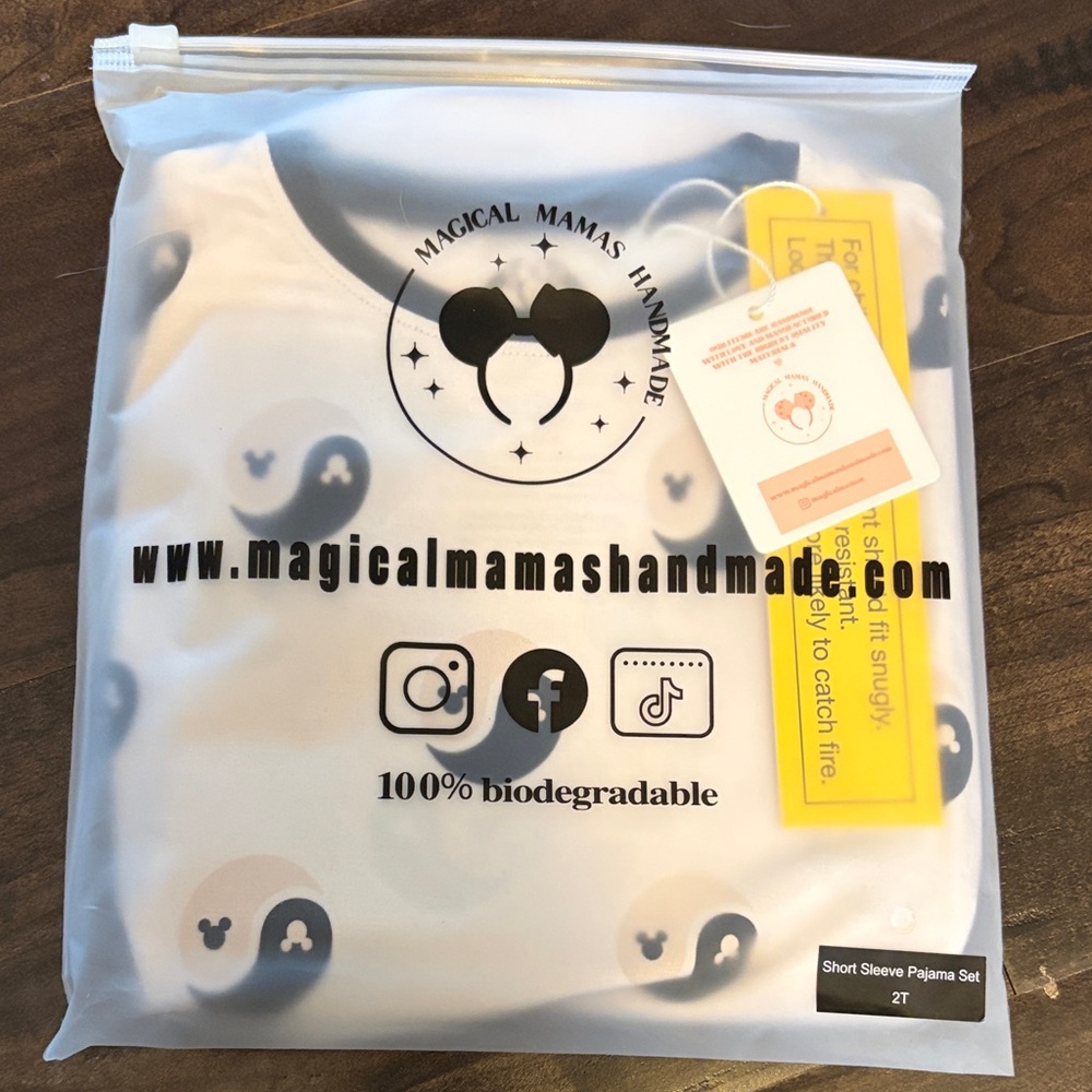 Magical mamas handmade (made with magic) Mickey Mouse ying yang bamboo pj set 2T